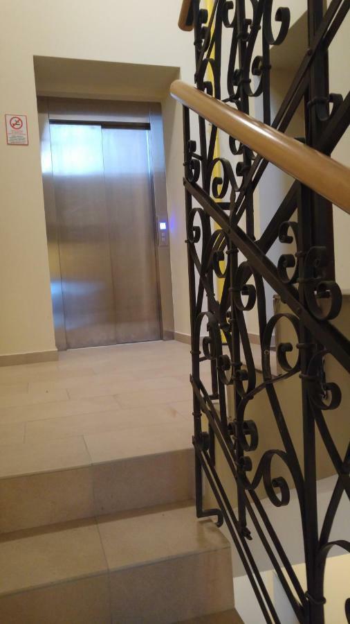 Arianska4You Apartment Krakow Bagian luar foto